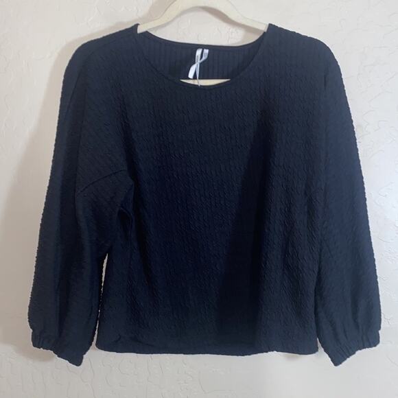 Anthropologie Arya textured top in black - Picture 5 of 8